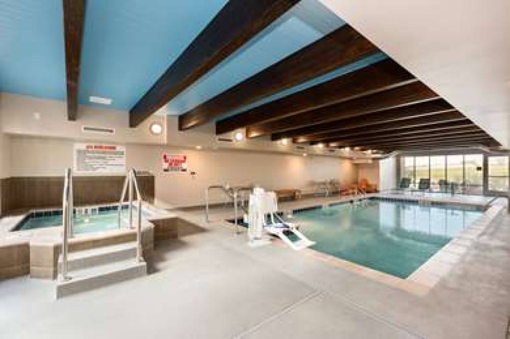 HOME2 SUITES BY HILTON OMAHA WEST, 7