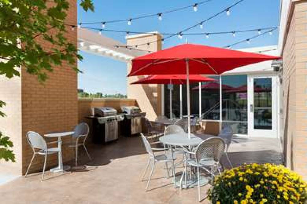 HOME2 SUITES BY HILTON OMAHA WEST, 2