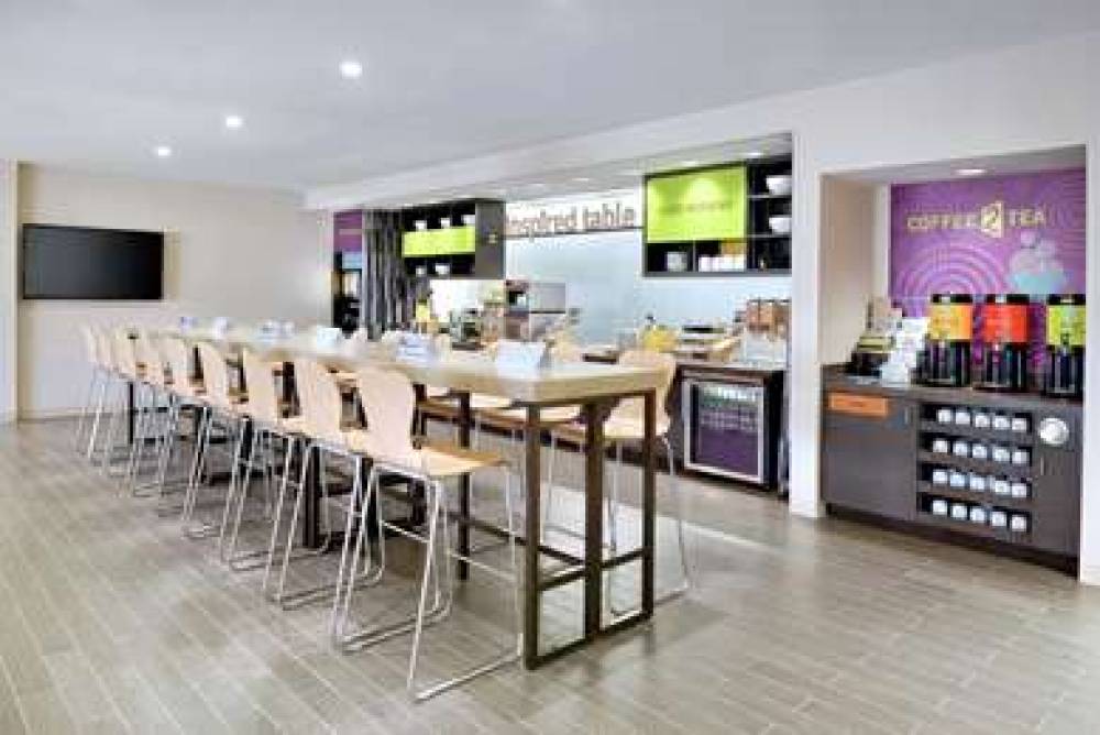 HOME2 SUITES BY HILTON PRATTVILLE 10