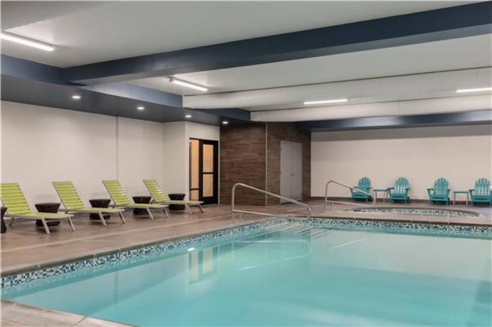 HOME2 SUITES BY HILTON SALT LAKE CI 10