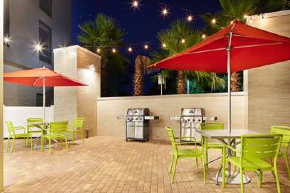 HOME2 SUITES BY HILTON STUART 3