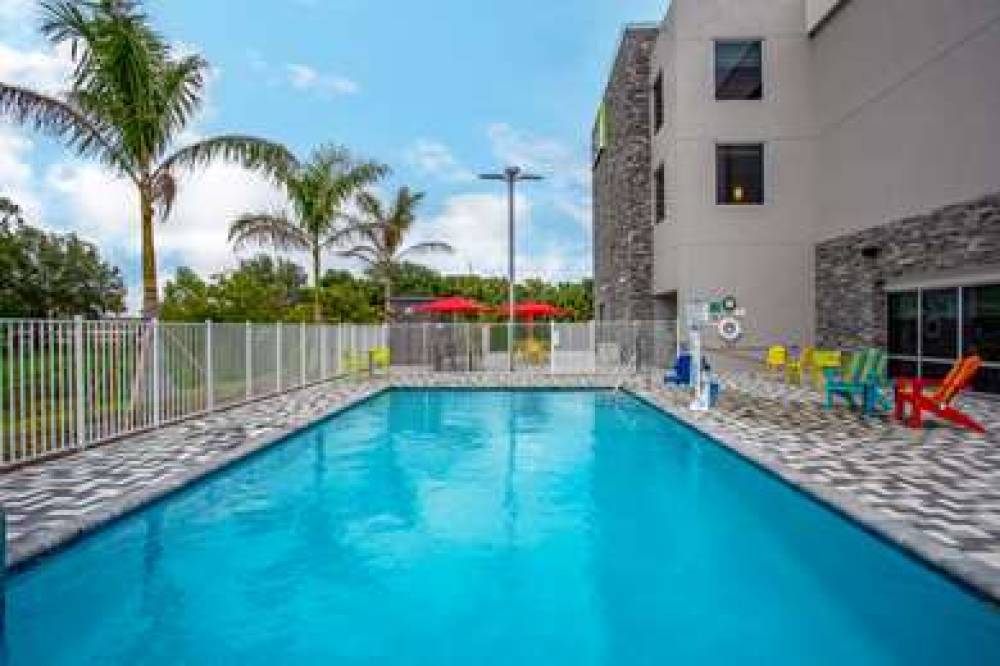 HOME2 SUITES BY HILTON VERO BEACH 9