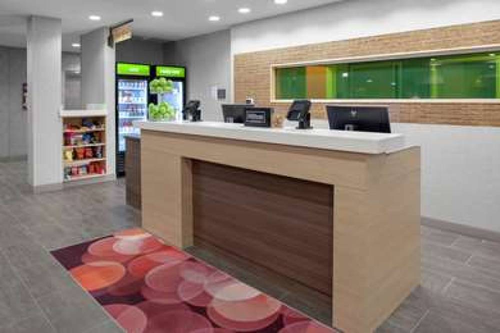 HOME2 SUITES CENTENNIAL AIRPORT 5