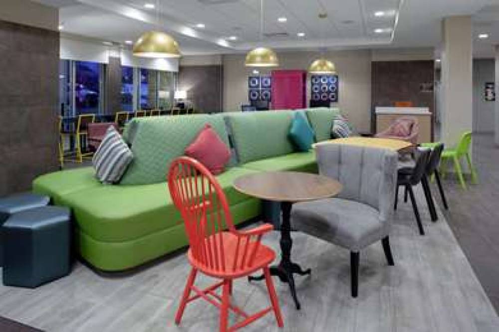 HOME2 SUITES CENTENNIAL AIRPORT 4