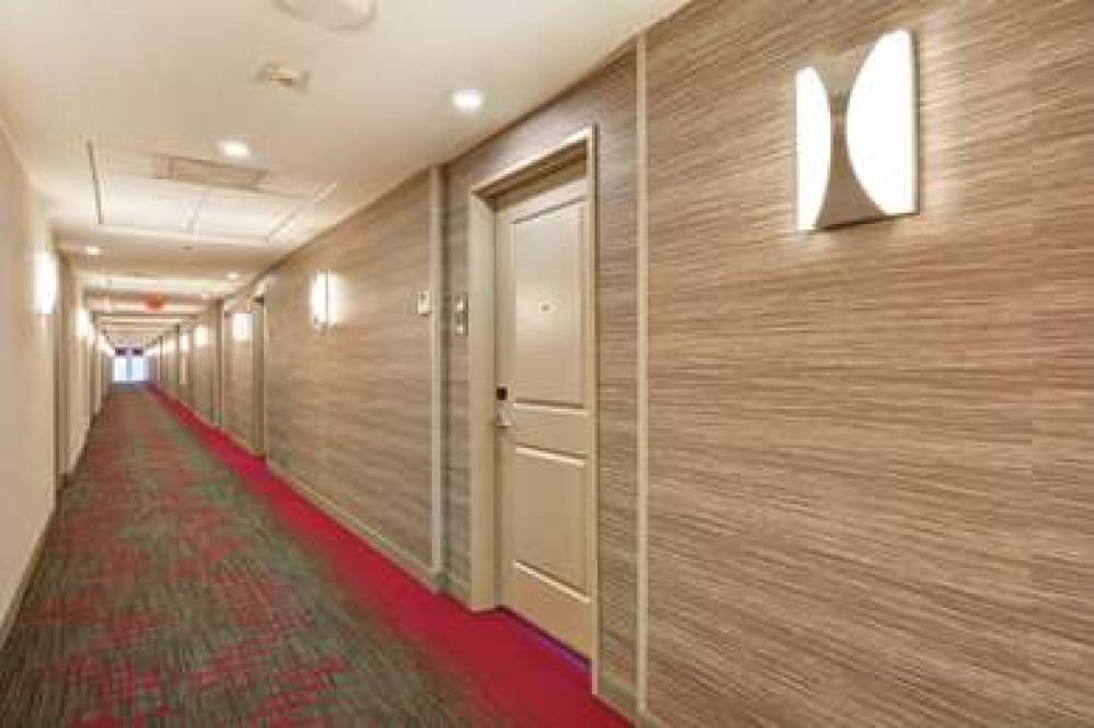 HOME2 SUITES CHARLESTON WEST ASHLEY 10