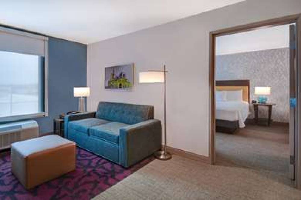 HOME2 SUITES EAST HANOVER 10