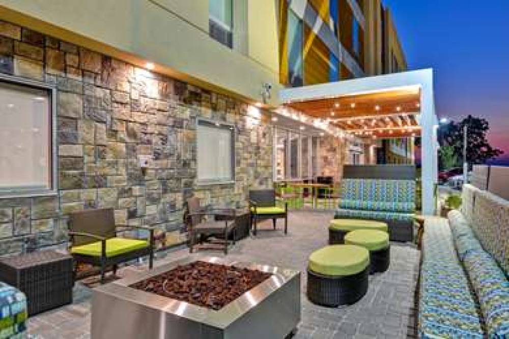 HOME2 SUITES HOT SPRINGS 7
