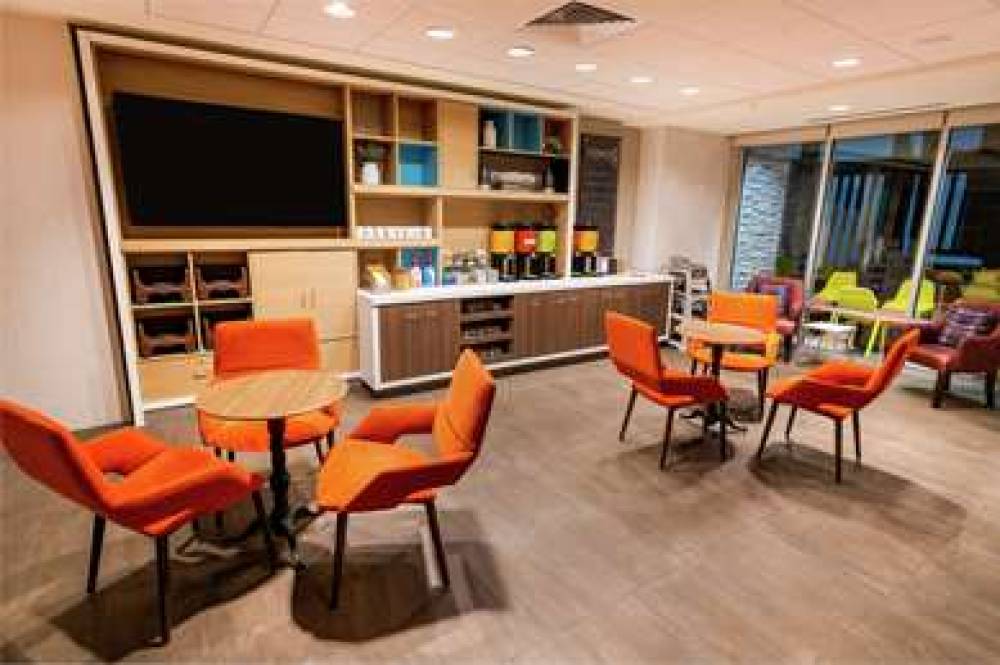 HOME2 SUITES LAS VEGAS TROPICANA 7