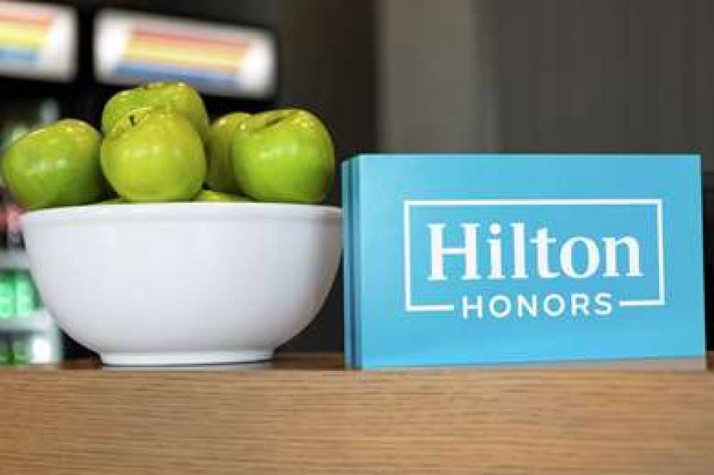 HOME2 SUITES MINNEAPOLIS UNIVERSITY 10