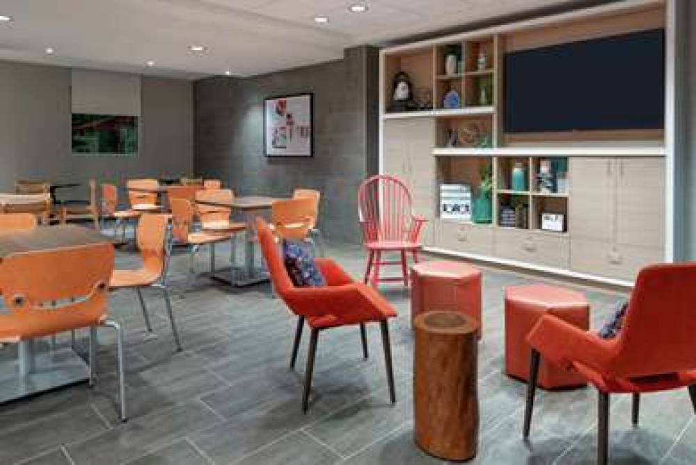 HOME2 SUITES ORLANDO UNIVERSAL 8