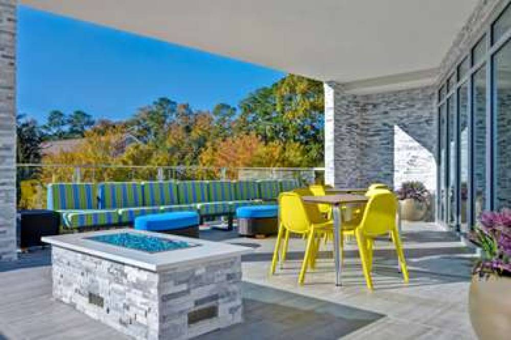 HOME2 SUITES SAVANNAH MIDTOWN 9