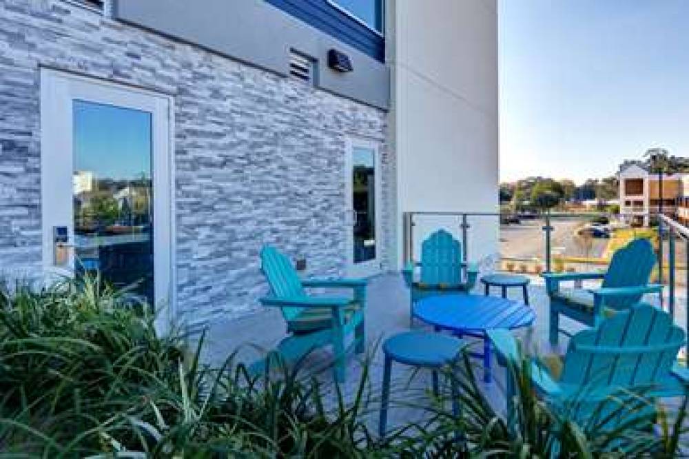 HOME2 SUITES SAVANNAH MIDTOWN 3
