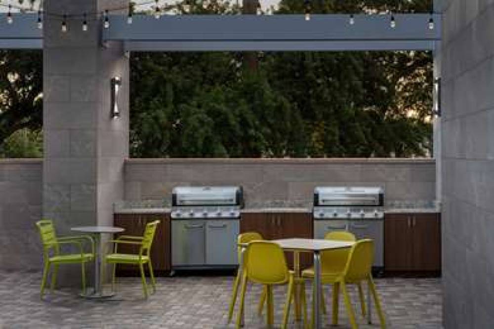 HOME2 SUITES TAMPA WESTSHORE INTRL 4