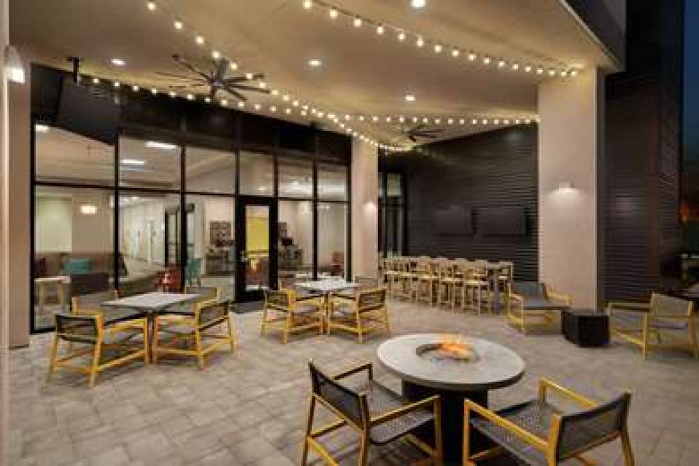 HOME2 SUITES WOODLAND HILLS LA 2