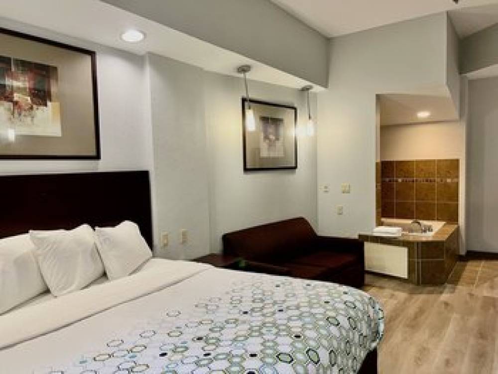 HOMETOWNE STUDIOS WASHINGTON 9