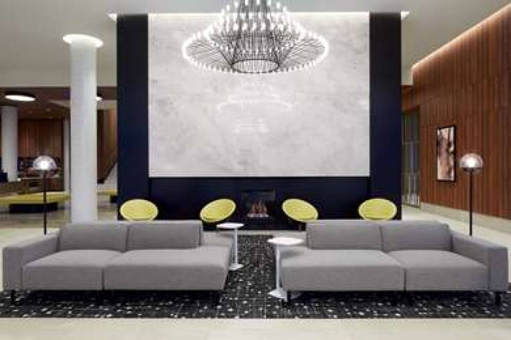 HOMEWOOD MONTREAL MIDTOWN 8