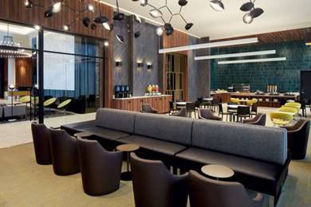 HOMEWOOD MONTREAL MIDTOWN 2