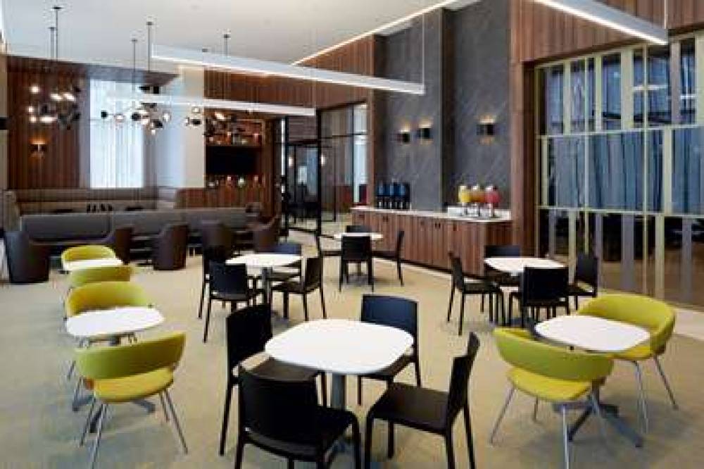 HOMEWOOD MONTREAL MIDTOWN 1