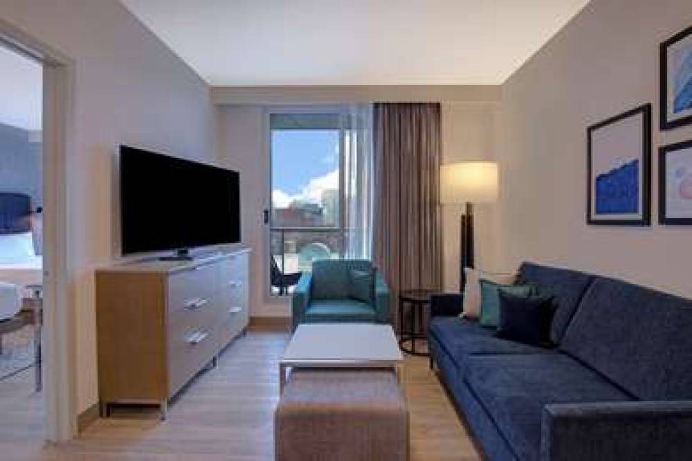 HOMEWOOD STES MONTREAL DTWN 6