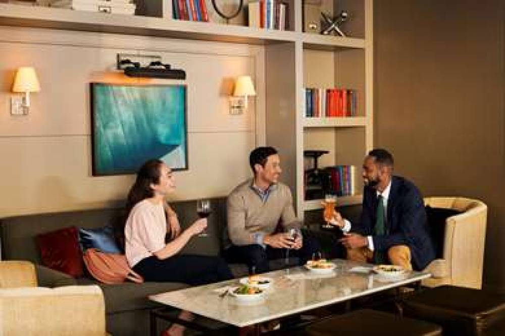 HOMEWOOD SUITES BY HILTON CHICAGO D 6