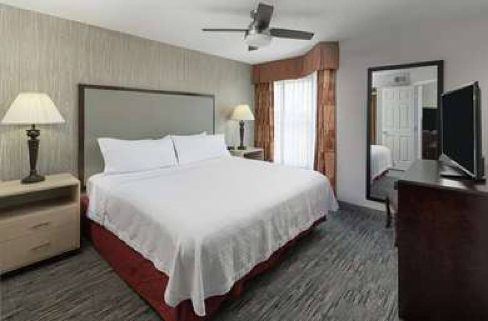 Homewood Suites By Hilton Chicago 1
