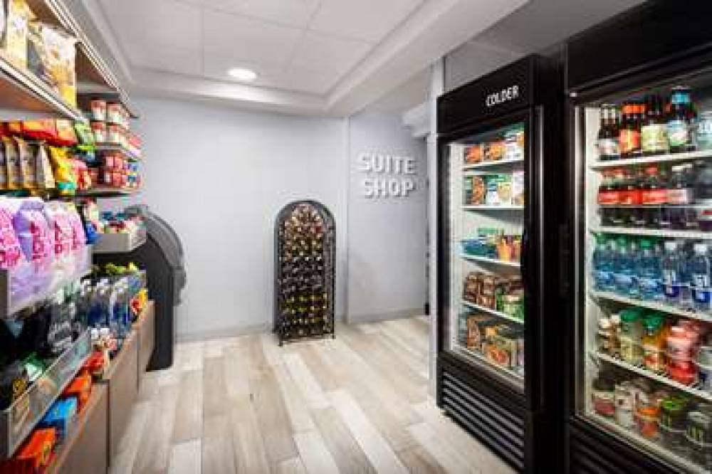 Homewood Suites By Hilton Manchester/Airport 9