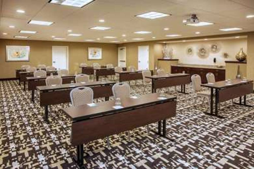 HOMEWOOD SUITES BY HILTON MUNSTER 6