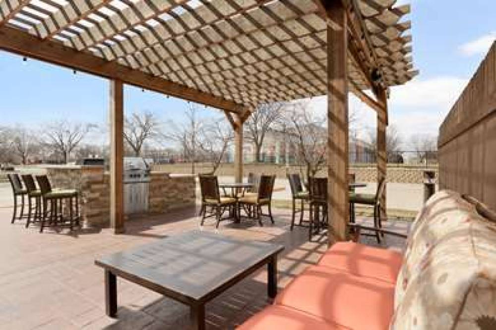 Homewood Suites By Hilton Toledo/Maumee 2