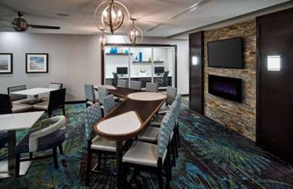 HOMEWOOD SUITES NORTH BAY 9