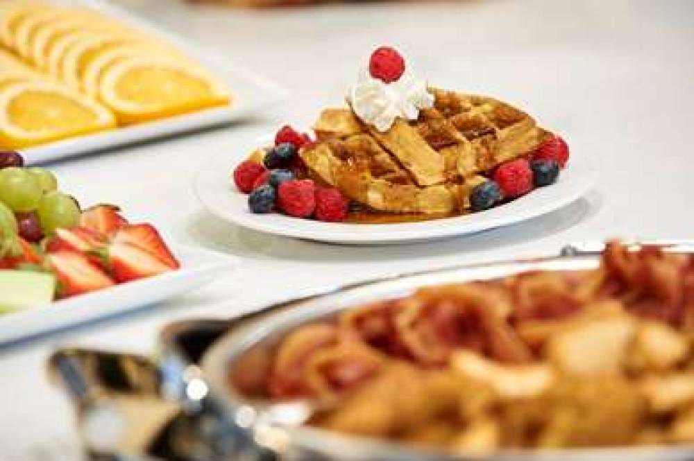 HOMEWOOD SUITES NORTH BAY 8