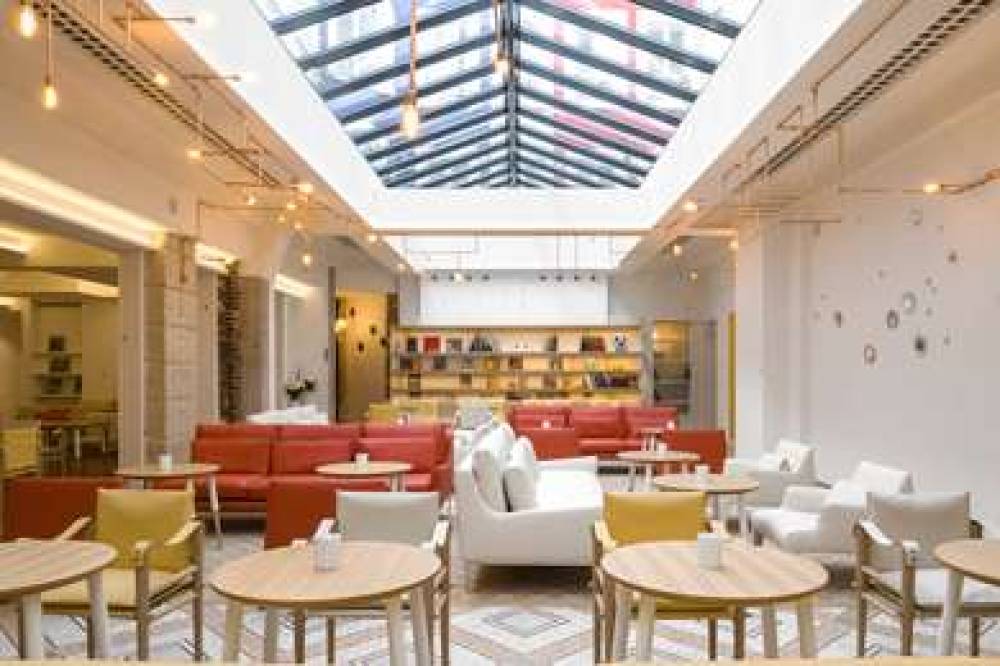 HOTEL 34B - ASTOTEL 8