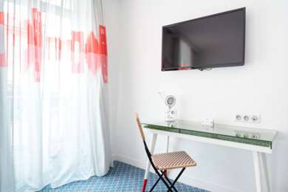 HOTEL 34B - ASTOTEL 2