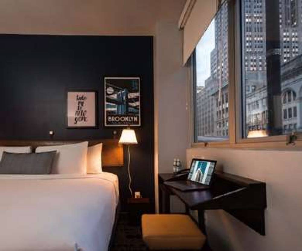 HOTEL 373 8