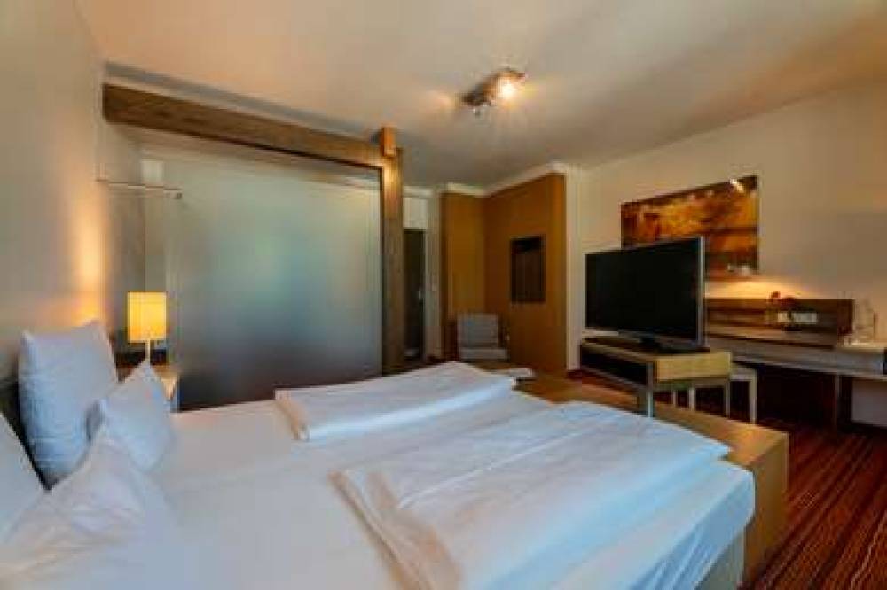 HOTEL AN DER GRUGA 7