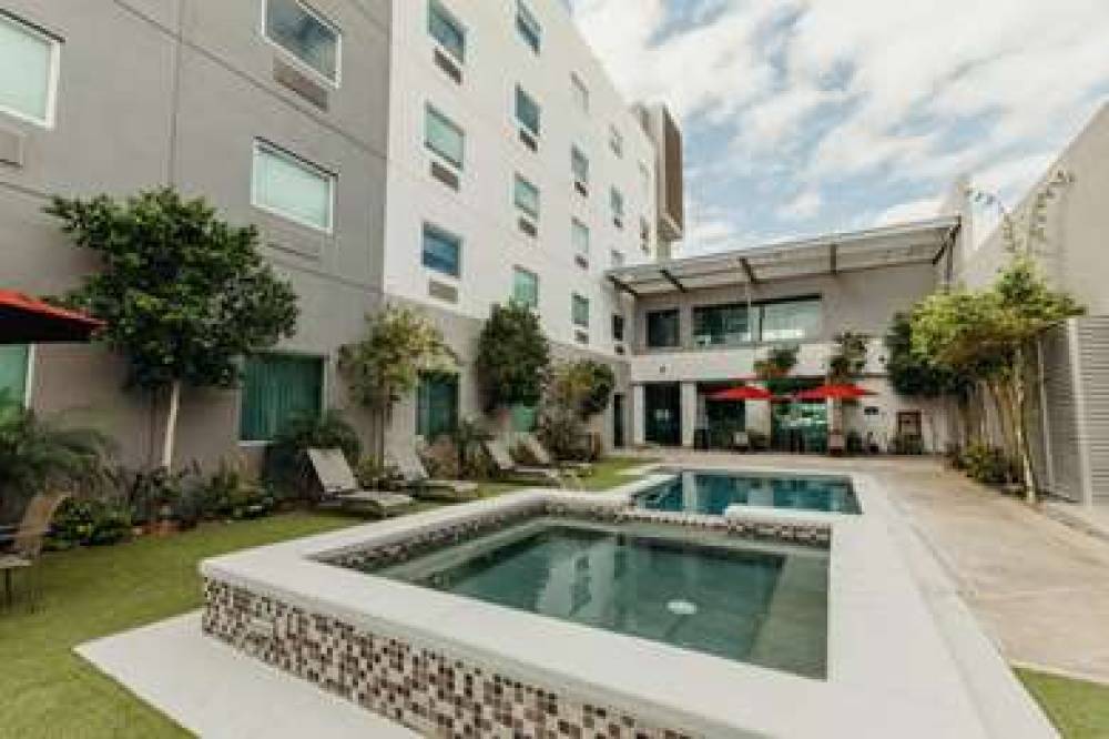 Hotel Araiza San Luis