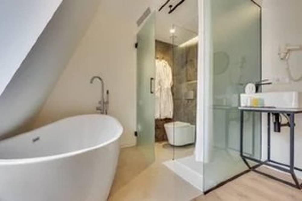 HOTEL BEAUSEJOUR 6