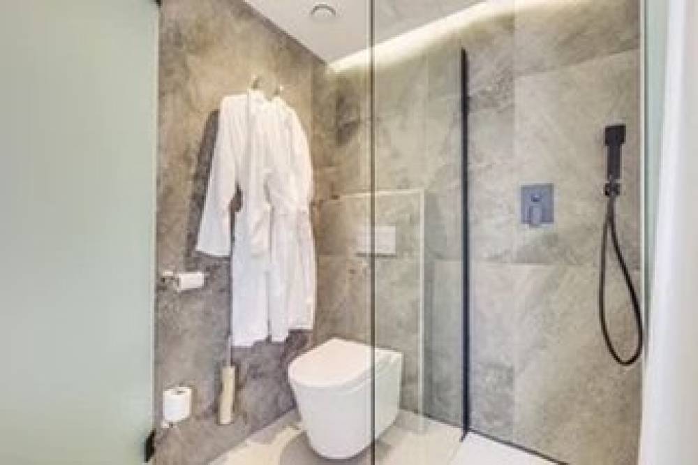 HOTEL BEAUSEJOUR 7