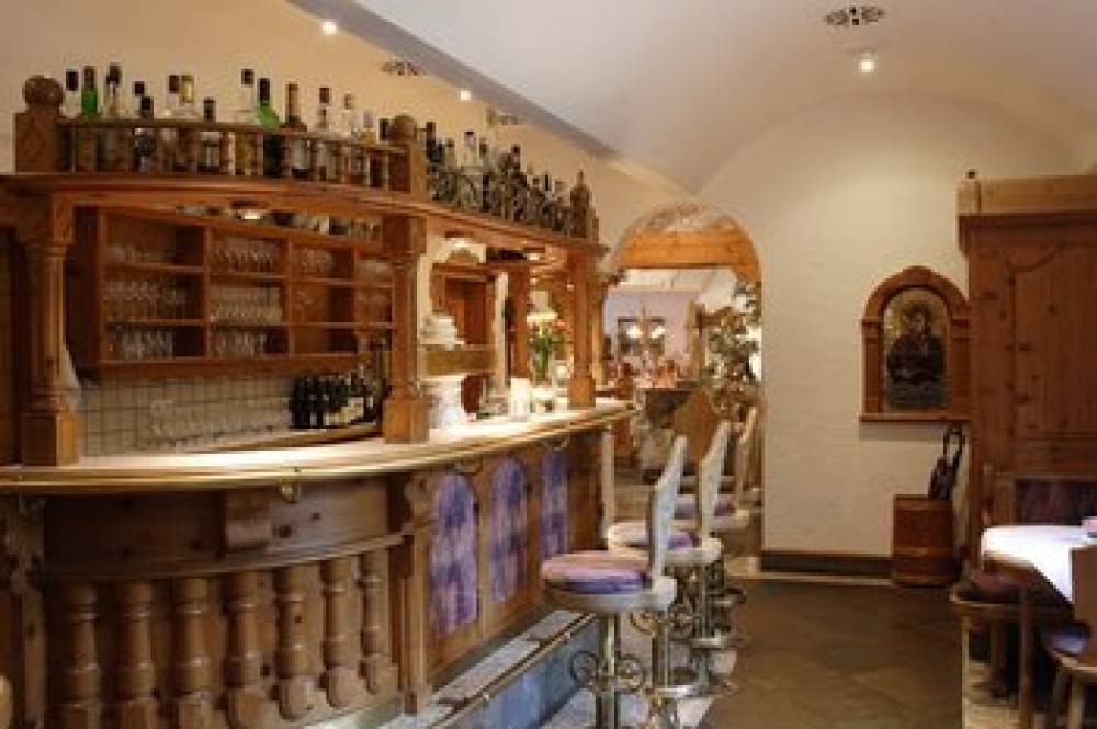 HOTEL BOMMERSHEIM 6