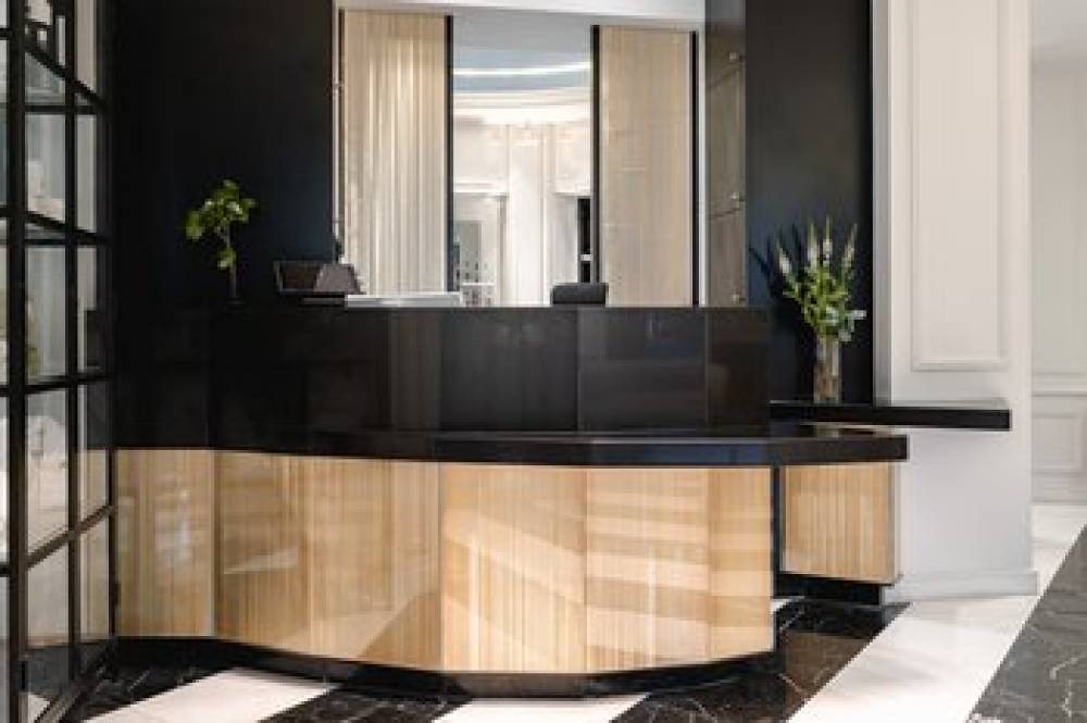 HOTEL BOURGOGNE AND MONTANA 3