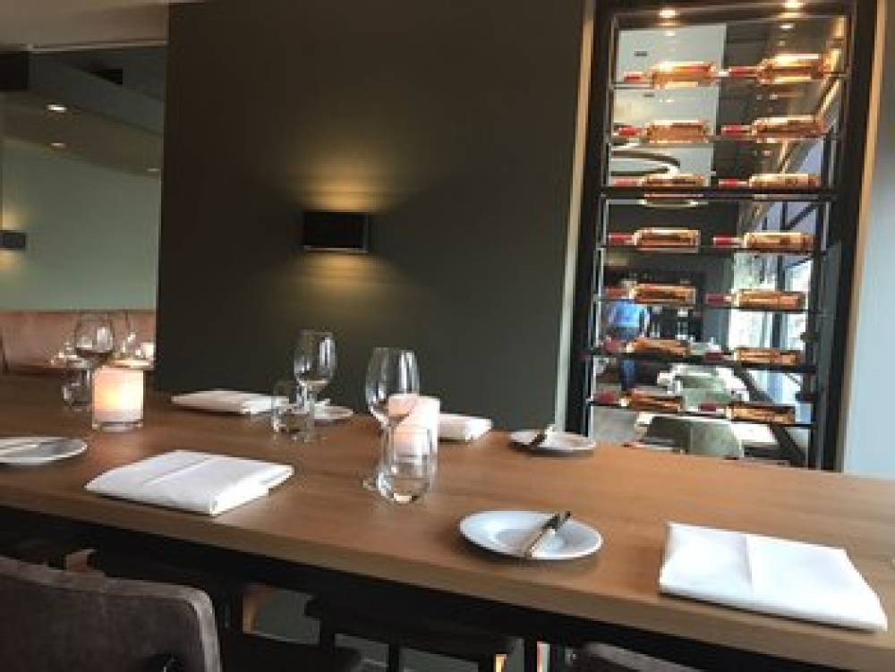 HOTEL CENTRAL RESTAURANT SISTERMANS 8