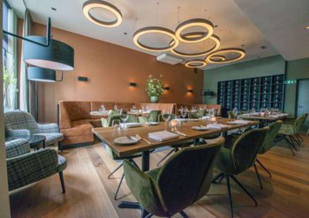 HOTEL CENTRAL RESTAURANT SISTERMANS 6