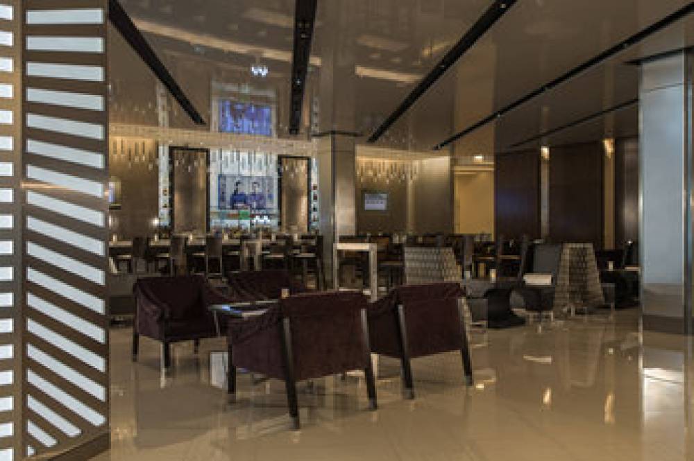 Hotel Chicago Downtown Autograph Collection 8