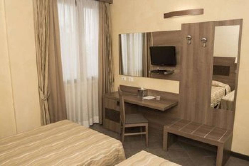 HOTEL CORTE BUSINESS - CAVRIAGO 2