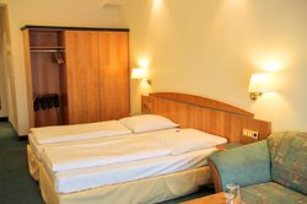HOTEL DANIEL 9