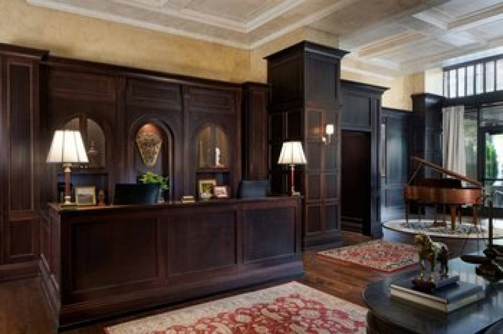 Hotel David Whitney Autograph Collection 6