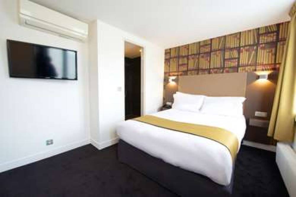 HOTEL DE LA GAITE*** 4