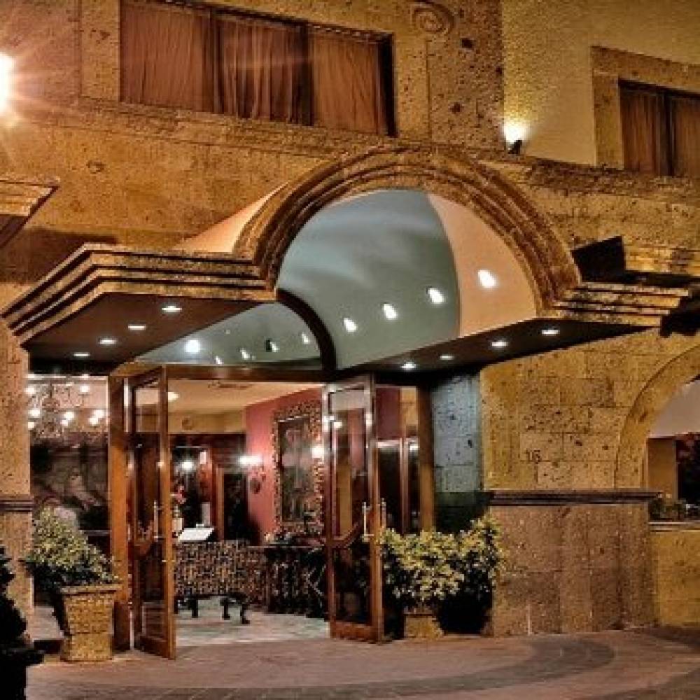 Hotel De Mendoza
