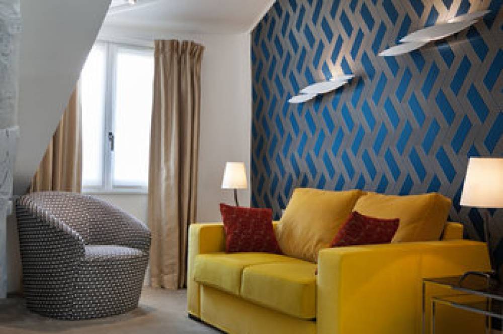 HOTEL DE SEZE 10