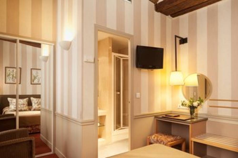 Hotel Des Deux Iles 8