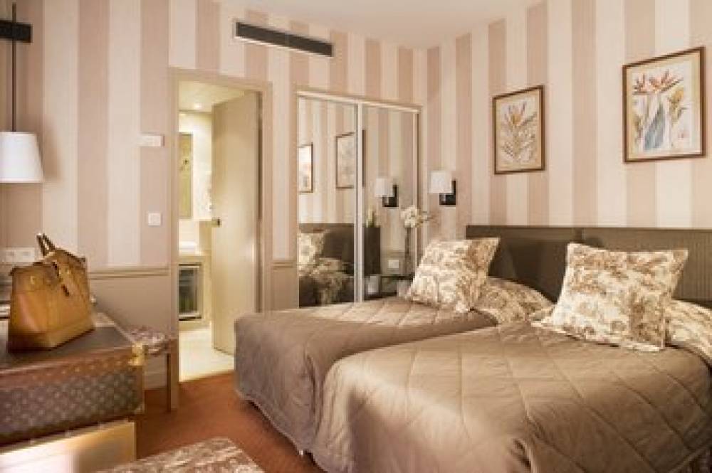 Hotel Des Deux Iles 5